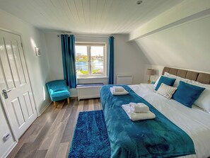 3 soverom, strykejern/-brett, reiseseng for barn og wi-fi (inkludert)