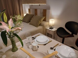 1 camera, ferro/asse da stiro, Wi-Fi gratuito, lenzuola