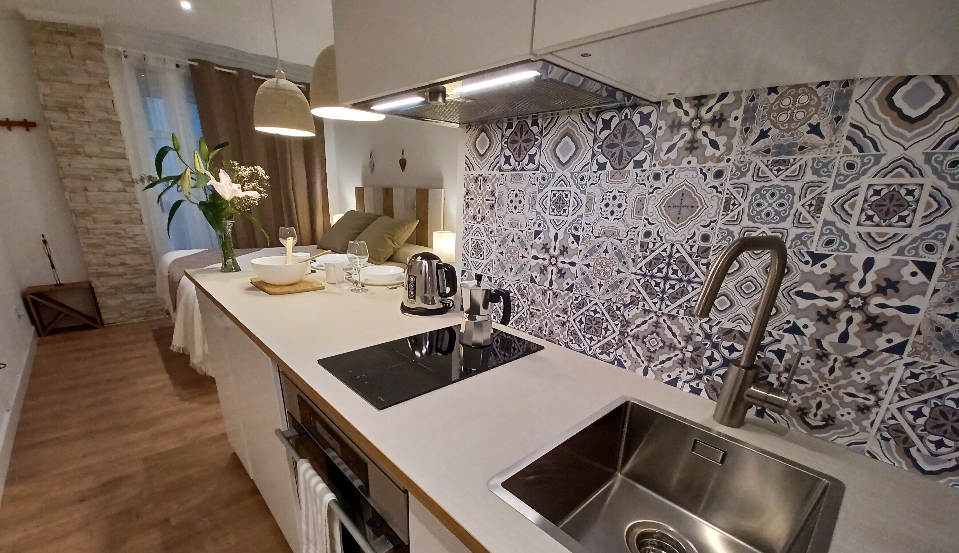 雪櫃、微波爐、焗爐、爐具