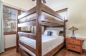 3 camere, ferro/asse da stiro, Wi-Fi gratuito, lenzuola