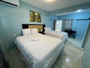 Iron/ironing board, free WiFi, bed sheets - Ocean View Beach Hotel (Ocho Rios)