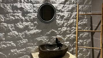 Douche, serviettes fournies