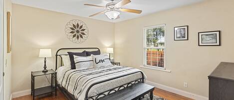 2 bedrooms, desk, iron/ironing board, travel cot