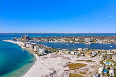 Beach Side Destin Retreat