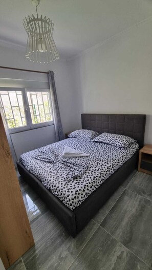 3 bedrooms, iron/ironing board, travel crib, free WiFi - Beautifull Villa with POOL (Golem)