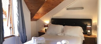 House close to all amenities spa, lake and mountains nearby