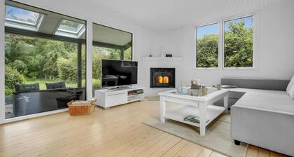 2 bedroom cozy home in Dronningmølle
