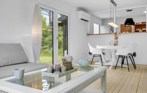 2 bedroom cozy home in Dronningmølle