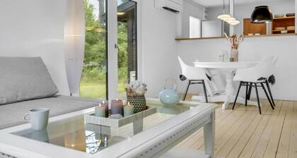 2 bedroom cozy home in Dronningmølle