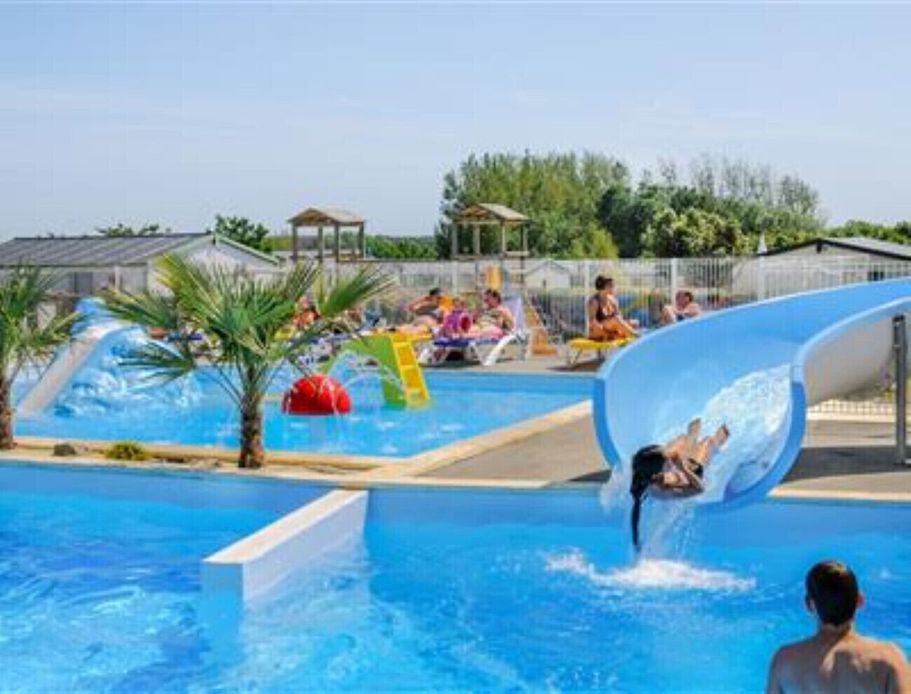 Et oppvarmet basseng