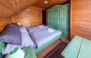 4 habitaciones, cuna de viaje, wifi gratis y ropa de cama 