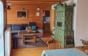 Smart TV - Amazing home in Podstene (Podstene)