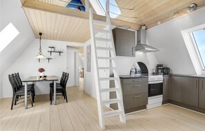 Kühlschrank, Mikrowelle, Herdplatte, Geschirrspüler