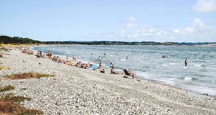 Beautiful home in Ebeltoft with sauna