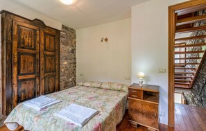 4 bedrooms, travel cot, free WiFi
