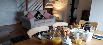 Old Hop Kiln - sleeps 6 guests  in 3 bedrooms