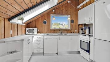 Kühlschrank, Herdplatte, Geschirrspüler