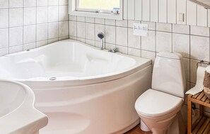 Shower - Pet friendly home in Hvide Sande with sauna (Hvide Sande)
