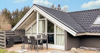 Pet friendly home in Hvide Sande with sauna