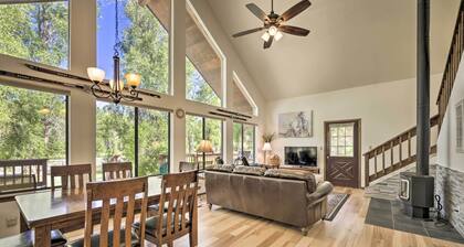 'The River Home' Cabin w/ Yard: Near Wolf Creek!
