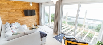 Watersedge Retreat Lake District views Pet friendly