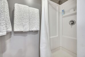 Haartrockner, Handtücher