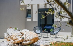 Terrace/patio - Luxurious home in Trget (Trget)