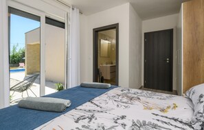 3 habitaciones, wifi gratis y ropa de cama