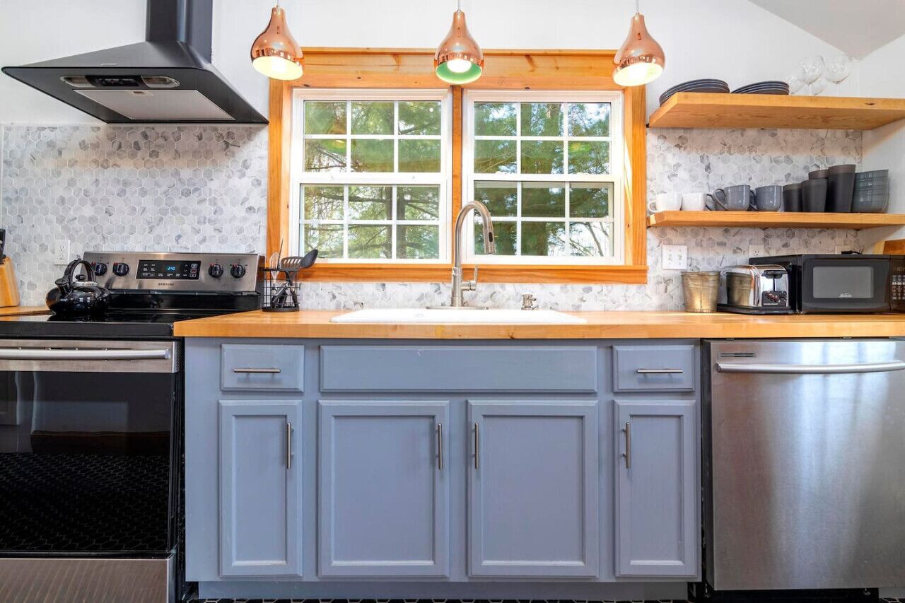 冰箱、微波炉、烤箱、炉灶