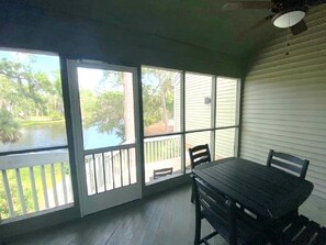 Outdoor dining - 2 bedroom+ Loft condo, sleeps 8,@ Wyndham,Ocean Ridge,Sea Palms        Sea Palms (Edisto Beach)