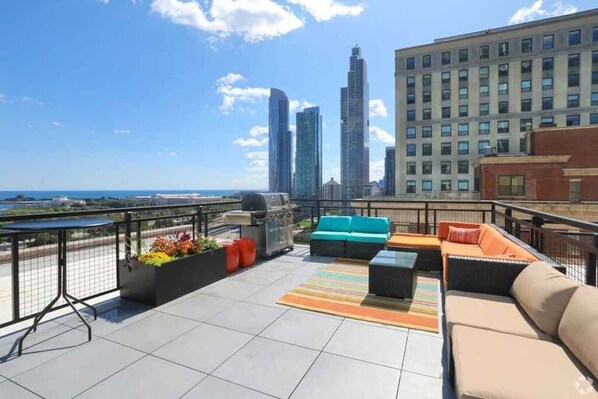 Property grounds - Downtown Mich Ave #7| Park View Penthouse +gym (Chicago)