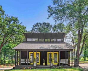 Exterior - Modern Lakefront Loft Retreat ~ Private Beach & Water Toys (Little Elm)