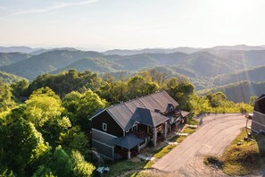 Exterior - Blue Ridge Home with Views-Hot Tub-Gameroom/Close to Skiing-Hiking-Asheville! (Mars Hill)