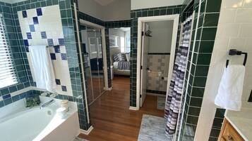 Duschwanne, Whirlpool, Haartrockner, Bidet