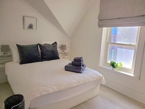 2 chambres, fer et planche Ă repasser, Wi-Fi gratuit, draps fournis