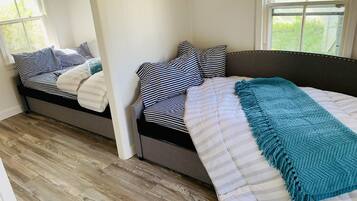 2 bedrooms, bed sheets