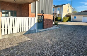 Unclassified image, 3 of 16, button