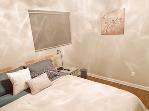 4 bedrooms, desk, iron/ironing board, free WiFi