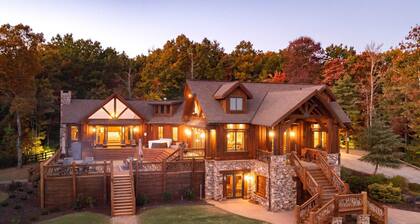 Bison View Lodge -Epic Views | Hot Tub | Pickleball Courts