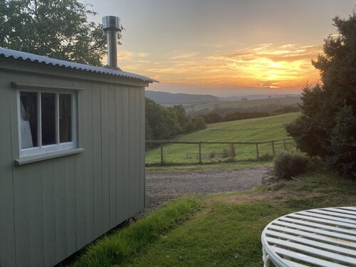 Pet Friendly - 2 Guests - Shepherds Hut