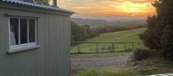 Pet Friendly - 2 Guests - Shepherds Hut