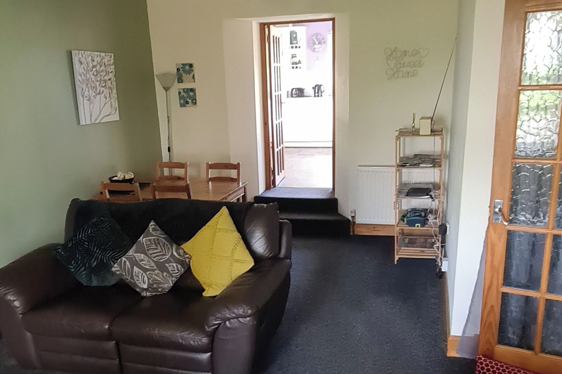 TV, fireplace, stereo