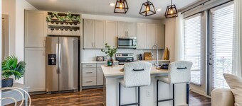 1-bedroom stylist apartment near downtown Fort Worth calling for you.