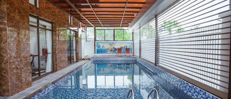 Piscine couverte, piscine chauffée