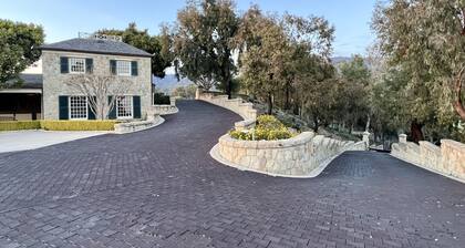 Luxury 2 story 2 bedroom Ocean and Mountain views home Summerland