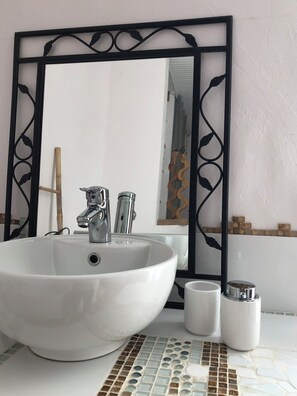 Bathroom - La galerie du port (Auvillar)