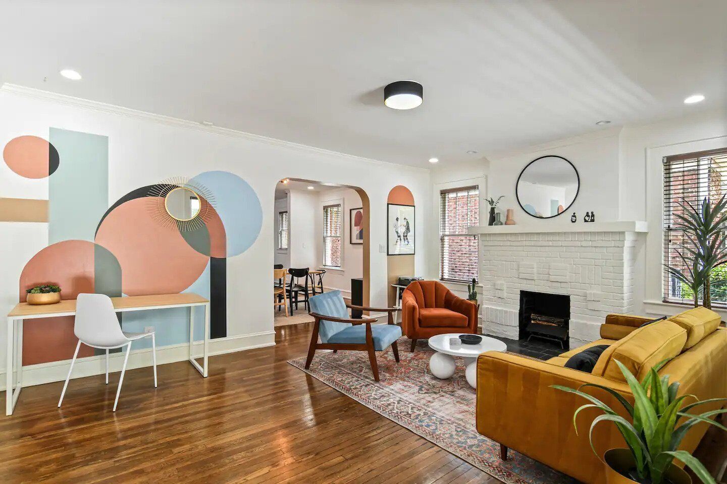 Airbnb.com/p/DesignedByDom - Over 425 Reviews