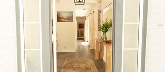 Charming and Rustic Luxury under the stars of Yosemite!