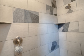 Shower, towels, soap, toilet paper