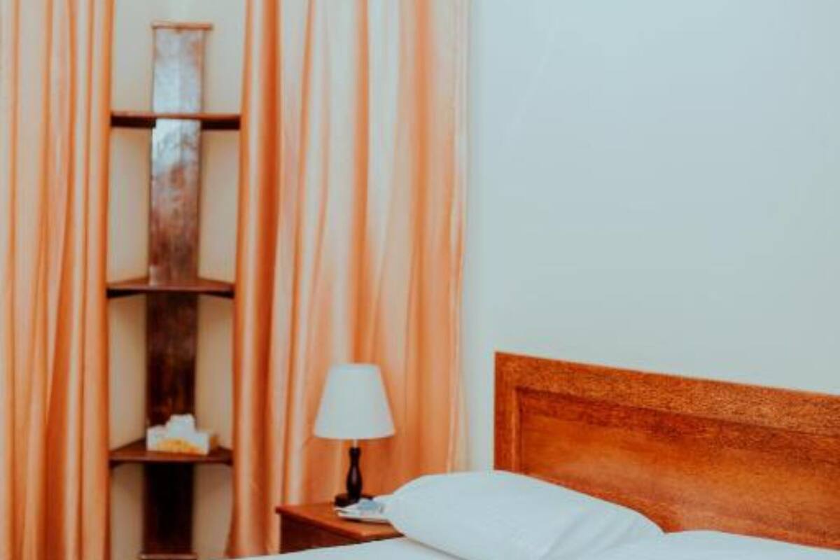 double room | free wifi, bed sheets